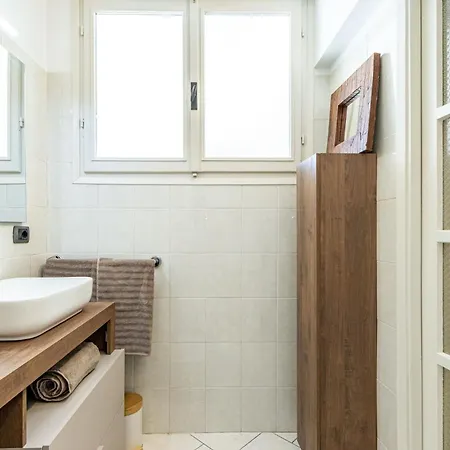 Piazzetta 5, - Arona - Ac - Wi-fi - By Guestaly Apartamento *
